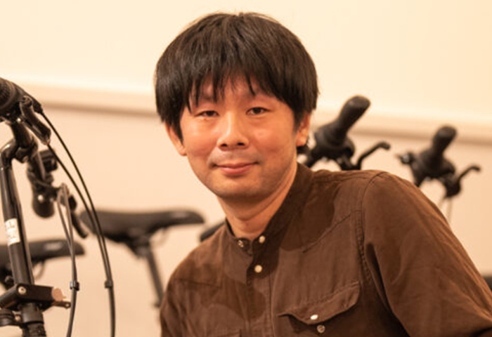 佐藤友亮